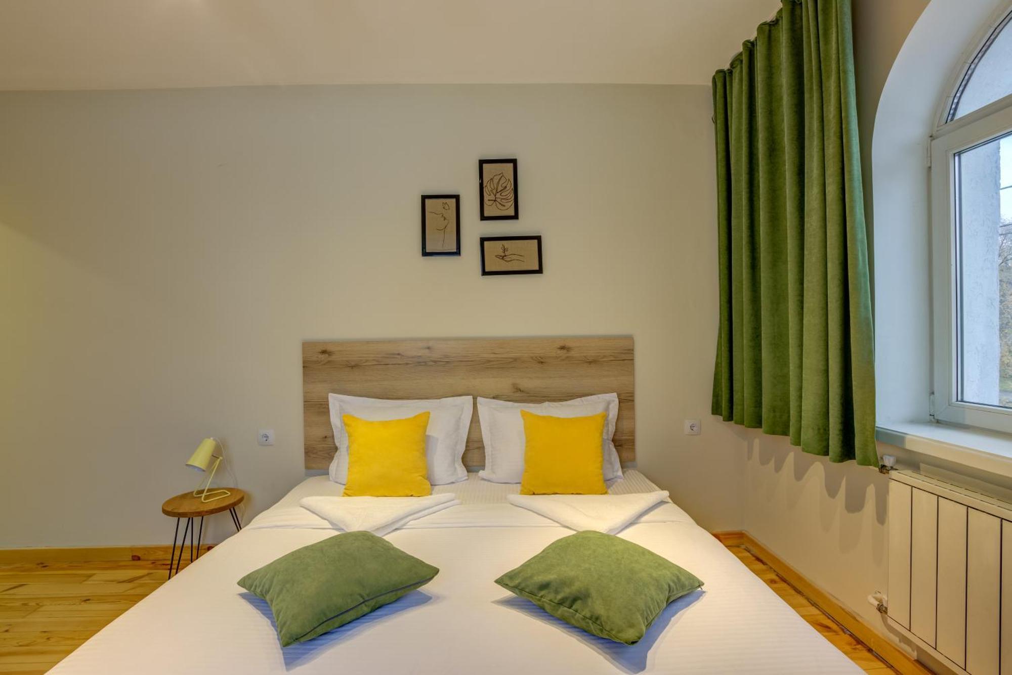 People Guest House Bishkek Exterior photo